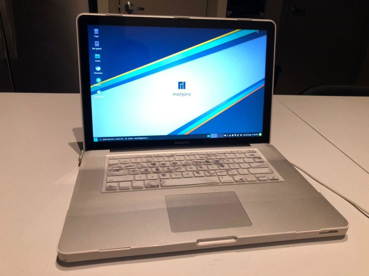 2011 Apple MacBook Pro with Defective GPU Runs Manjaro Linux Perfectly